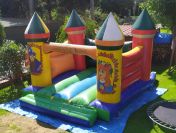 Zjeżdżalnia dmuchana skakaniec dla dzieci