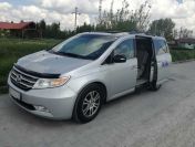 TAXI VAN (8 osób) TANI transport osób z/na lotnisko!