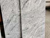 Płytki granitowe VISCONT WHITE DUKE 61x30,5x1,2 poler