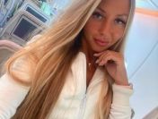 Gorąca brunetka szuka dyskretnego partnera
