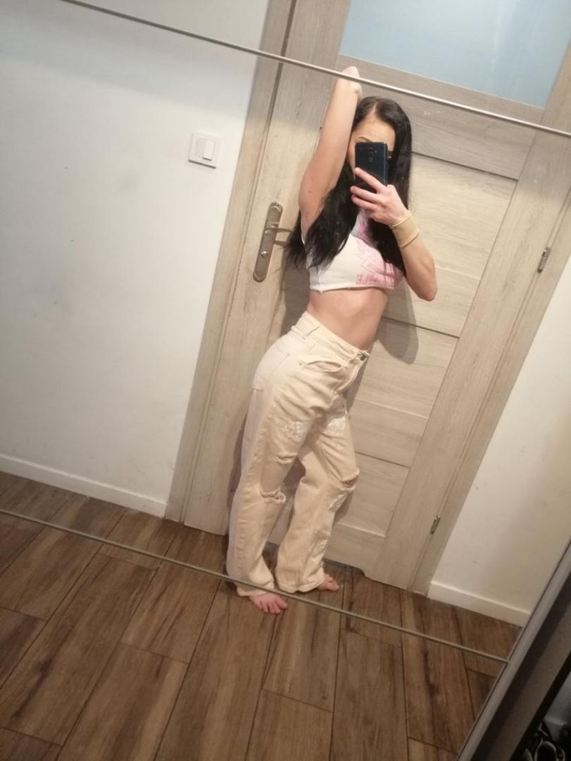 Seksowna czarnula zaprasza na eski Kraków - Zdjęcie 1