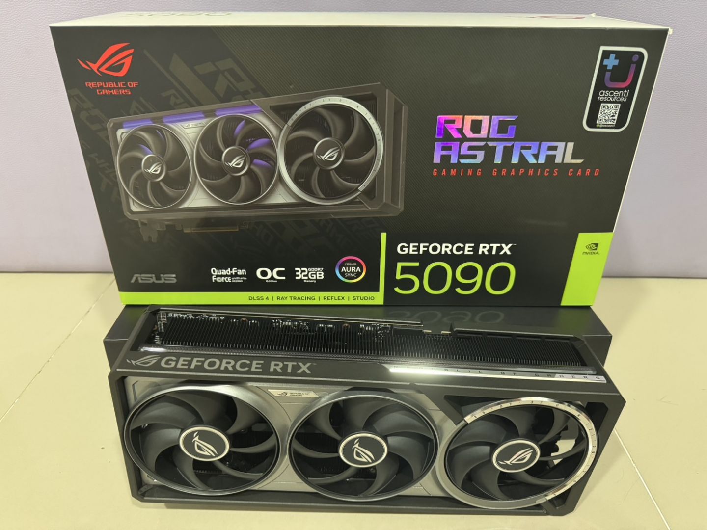 GeForce  RTX 5090, RTX 5080, RTX 5070 Ti , RTX 5070, RTX 4090, RTX 4080 Super Hiszpania - Zdjęcie 1
