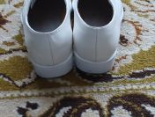 Buty chłopięce białe komunijne